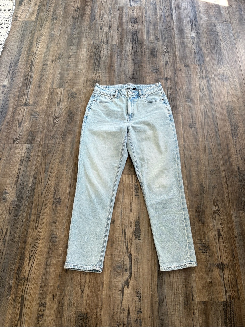 American eagle Mom Jeans - Picture 2 of 5